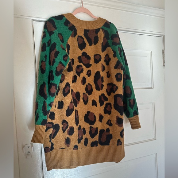 Men's M/L Leopard Print Cardigan with front pockets - Picture 2 of 5